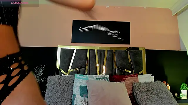 ScarletTorres online show from 2, 12, 2025