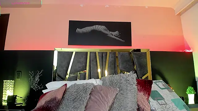 ScarletTorres online show from 19, 12, 2025