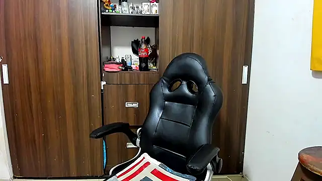 miss bigcockts online show from 21, 12, 2025