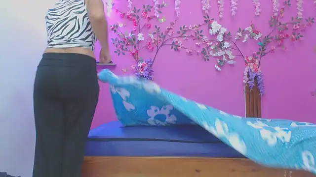 skinnybarbie022 online show from 1, 2, 2026