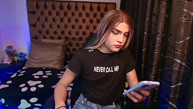 lailahdark online show from 27, 4, 2026