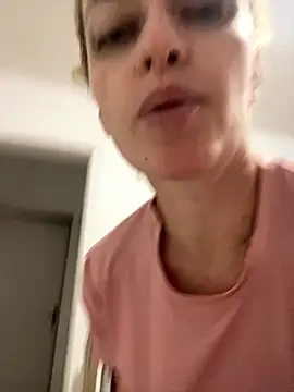 Snapshot of Alerquinasc chatting on 2, 10, 2025 Alerquinasc online show from 2, 10, 2025