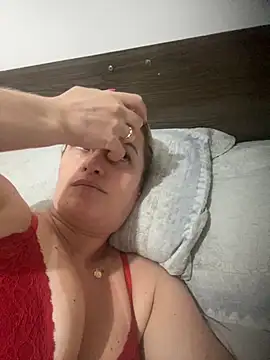 Snapshot of Alerquinasc chatting on 8, 11, 2025 Alerquinasc online show from 8, 11, 2025