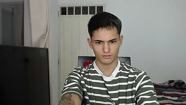 Alex mojica online show from 21, 11, 2025