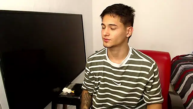 Alex mojica online show from 18, 2, 2026