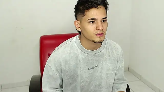 Alex mojica online show from 8, 3, 2026