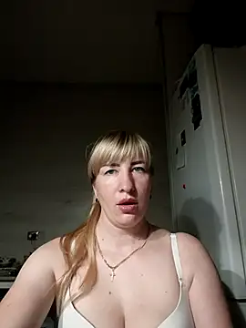 Snapshot of babyjessi chatting on 10, 9, 2025 babyjessi online show from 10, 9, 2025