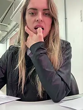 Snapshot of SweetGraciosa chatting on 26, 9, 2025 SweetGraciosa online show from 26, 9, 2025