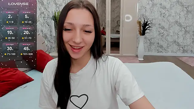 sheillawood online show from 28, 9, 2025