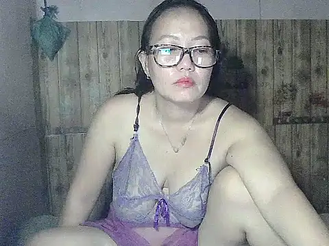 Pinay BigTits69 online show from 18, 12, 2025