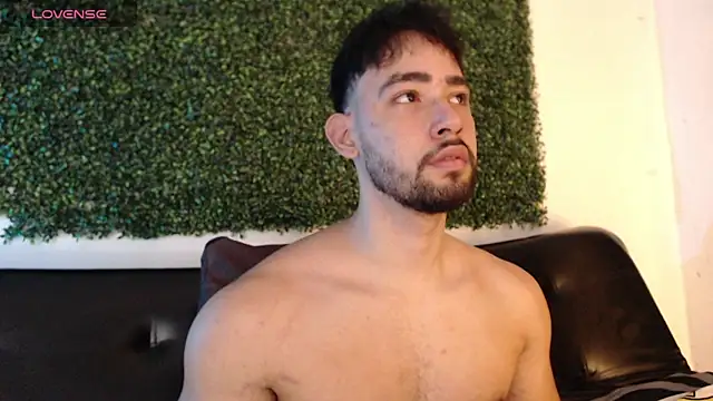 Snapshot of sam_ford_2 chatting on 6, 11, 2025 sam ford 2 online show from 6, 11, 2025