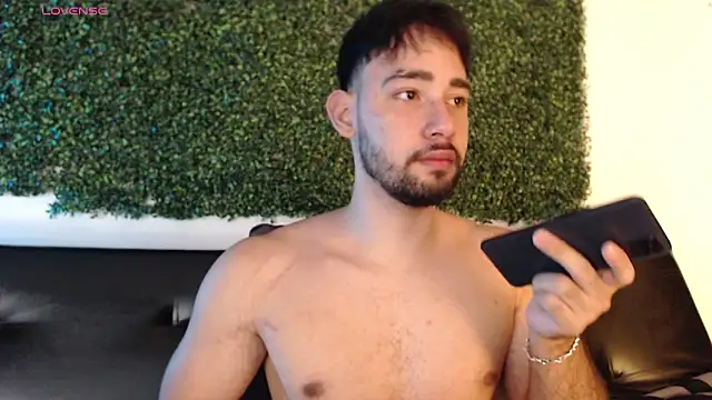 Snapshot of sam_ford_2 chatting on 13, 11, 2025 sam ford 2 online show from 13, 11, 2025