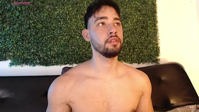 Snapshot of sam_ford_2 chatting on 26, 11, 2025 sam ford 2 online show from 26, 11, 2025