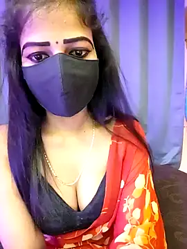 Misss-julli online show from 5, 4, 2026
