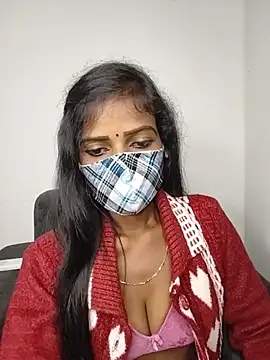 Misss-julli online show from 25, 7, 2026