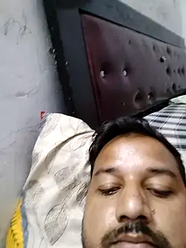 Snapshot of sumit_19 chatting on 4, 10, 2025 sumit 19 online show from 4, 10, 2025