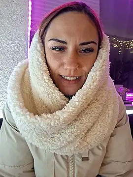 SlimBellaa online show from 20, 12, 2025