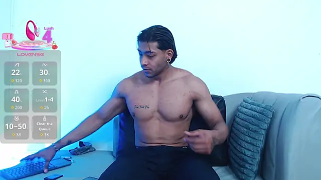 Snapshot of Troyy_lee1 chatting on 18, 9, 2025 Troyy lee1 online show from 18, 9, 2025