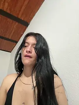 LiaCollings online show from 10, 4, 2026