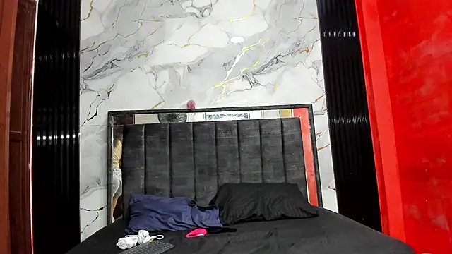 brutal sex love online show from 26, 4, 2026