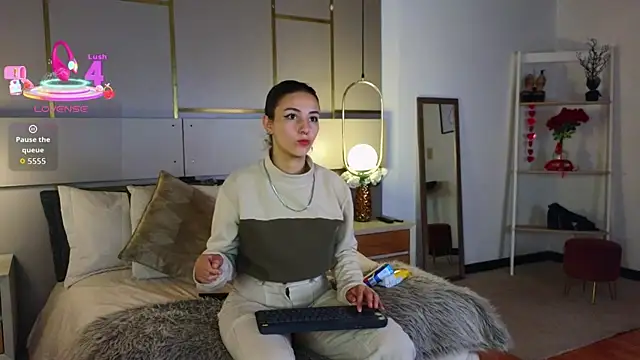 Lina Montclair online show from 30, 3, 2026