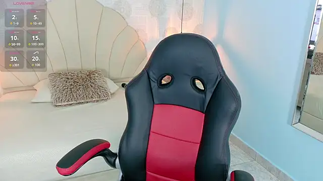 AIXATRISTA1 online show from 13, 4, 2026