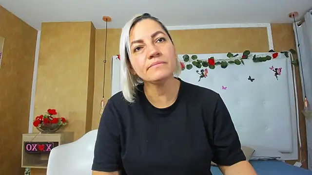 Heidy milf online show from 22, 2, 2026