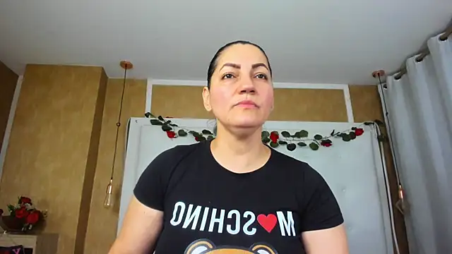 Snapshot of Heidy_milf chatting on 12, 5, 2026 Heidy milf online show from 12, 5, 2026