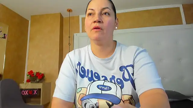 Heidy milf online show from 13, 7, 2026