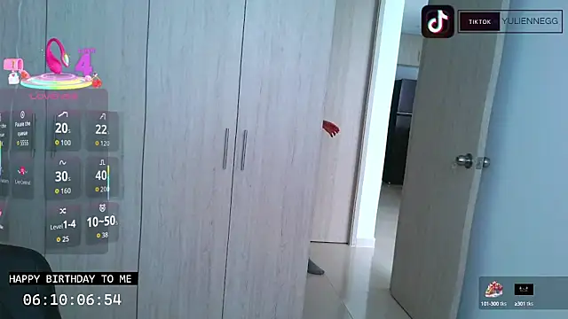 Snapshot of Yulienneg chatting on 17, 9, 2025 Yulienneg online show from 17, 9, 2025