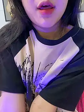 Snapshot of Sexlove_bb chatting on 6, 2, 2026 Sexlove bb online show from 6, 2, 2026