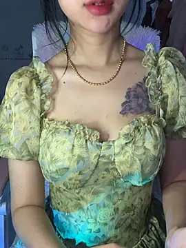 Snapshot of Sexlove_bb chatting on 5, 3, 2026 Sexlove bb online show from 5, 3, 2026