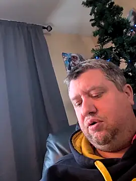 Snapshot of Single_White_Male chatting on 30, 11, 2025 Single White Male online show from 30, 11, 2025