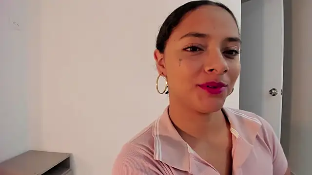 Snapshot of Angellit_Afrodita_ chatting on 15, 12, 2025 Angellit Afrodita online show from 15, 12, 2025