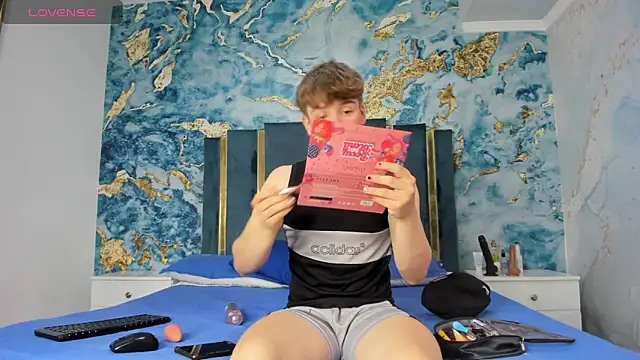 TaylerWhite online show from 1, 12, 2025