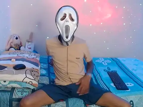 Snapshot of Sexy_hotlatin25 chatting on 6, 11, 2025 Sexy hotlatin25 online show from 6, 11, 2025