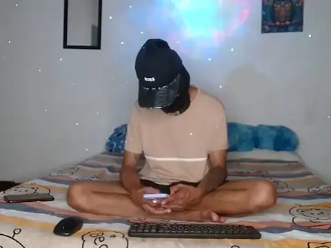 Snapshot of Sexy_hotlatin25 chatting on 3, 12, 2025 Sexy hotlatin25 online show from 3, 12, 2025