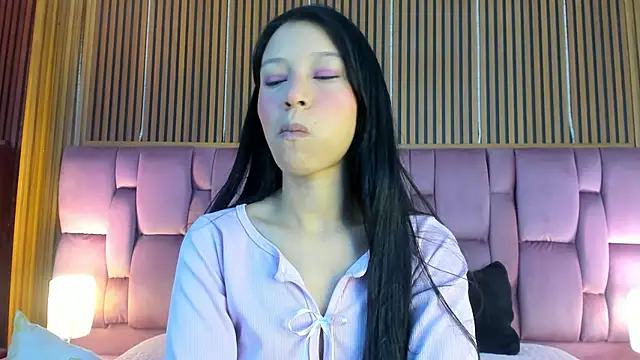 Sophie Calloway online show from 25, 11, 2025