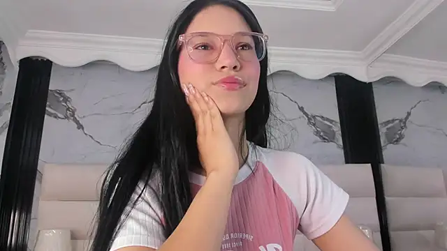 Sophie Calloway online show from 24, 4, 2026