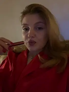 Snapshot of Emaline_Fane chatting on 4, 11, 2025 Emaline Fane online show from 4, 11, 2025