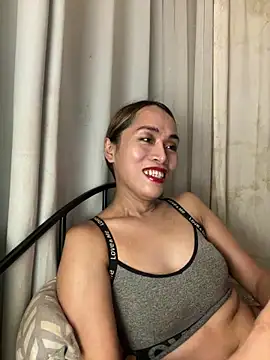 RomanticPearlTS online show from 8, 3, 2026