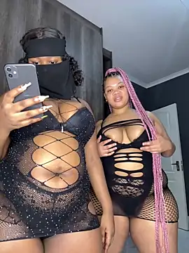 Snapshot of Thick_Ass_Barbiie chatting on 19, 12, 2025 Thick Ass Barbiie online show from 19, 12, 2025