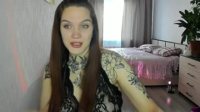 Luna Ver online show from 30, 9, 2025