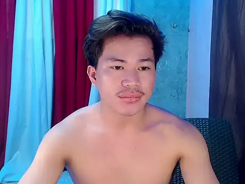 Snapshot of Mackycums chatting on 19, 7, 2026 Mackycums online show from 19, 7, 2026