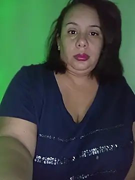 Snapshot of luzdanna chatting on 25, 6, 2026 luzdanna online show from 25, 6, 2026