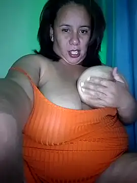 Snapshot of luzdanna chatting on 31, 7, 2026 luzdanna online show from 31, 7, 2026