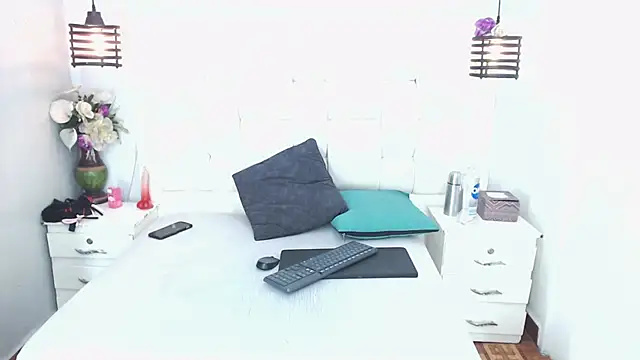 Atley Dolly online show from 13, 9, 2025