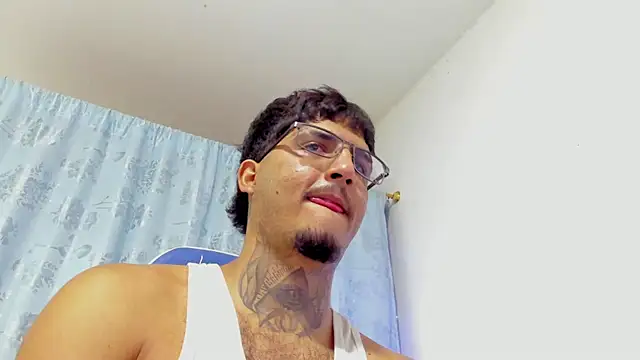 Snapshot of Lord_Luciferhot_Dirty666 chatting on 19, 12, 2025 Lord Luciferhot Dirty666 online show from 19, 12, 2025