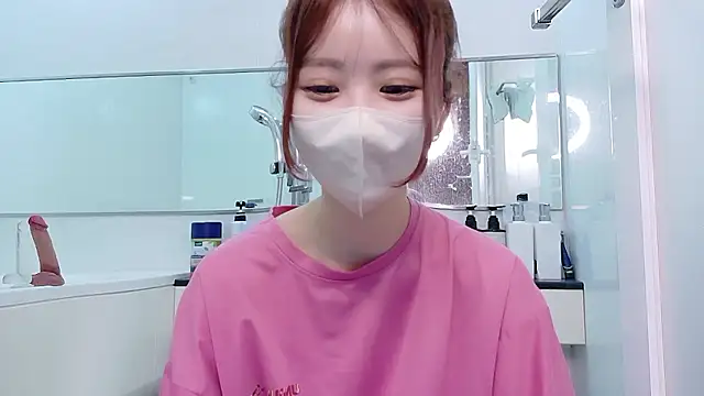 Snapshot of Ema_o0_chan chatting on 7, 7, 2026 Ema o0 chan online show from 7, 7, 2026