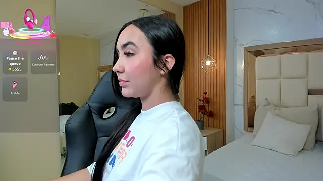 julieta rosee online show from 14, 7, 2026